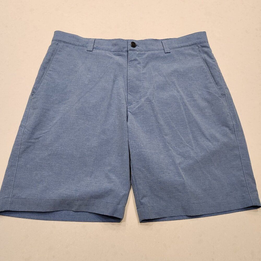 Peter Millar golf shorts. Size 34 9 inch inseam